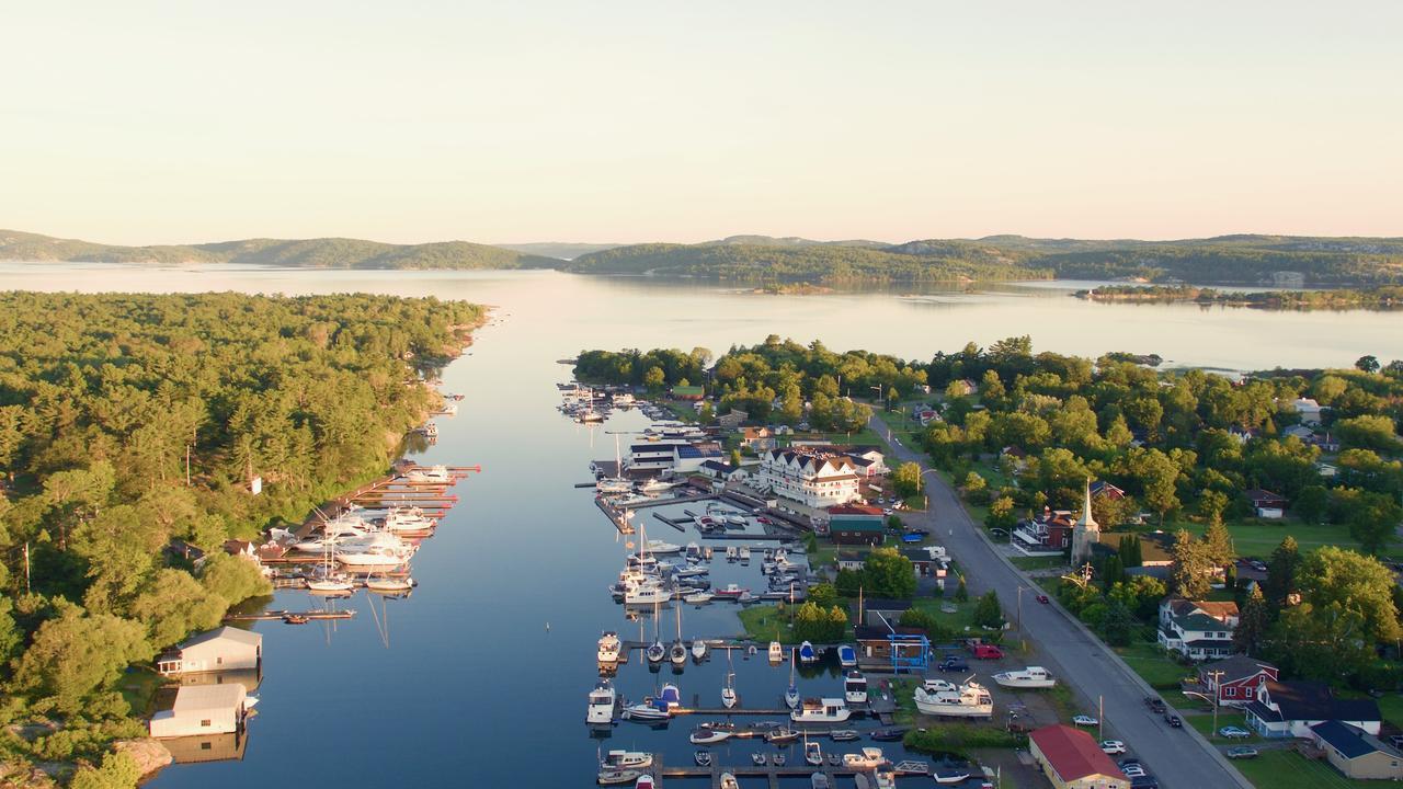 Sportsman'S Inn Resort & Marina Killarney Dış mekan fotoğraf